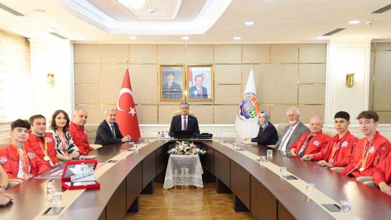 Karabüklü öğrenciler TEKNOFEST’ten başarıyla döndüler