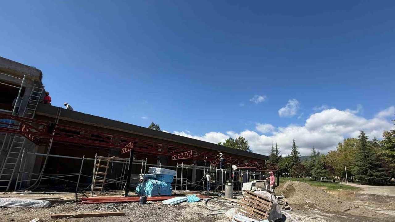 5000 Evler’de Sosyal Tesis Çalışmaları Sürüyor