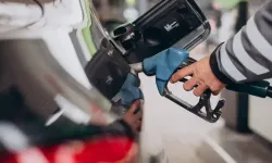 Benzine 74 kuruş zam geldi