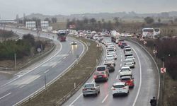 Ramazan Bayramı Dönüşünde 30 KM'lik Trafik Çilesi: Karabük'te Kuyruklar Havadan Görüntülendi