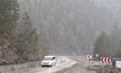 Karabük'ün yüksek kesimlerinde kar yağışı yeniden başladı