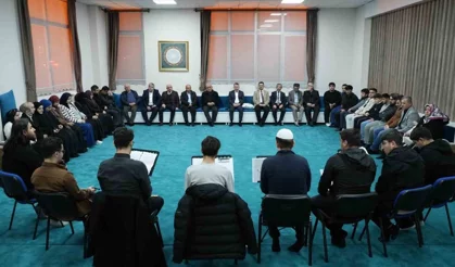 Karabük Rektör Kırışık İlahiyat Fakültesi Arapça hazırlık öğrencileriyle buluştu