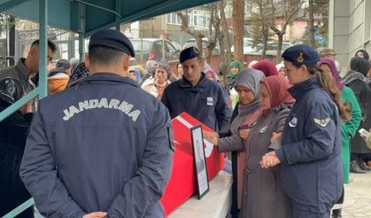 Beylik tabancasıyla intihar eden askeri personel Karabük'te toprağa verildi