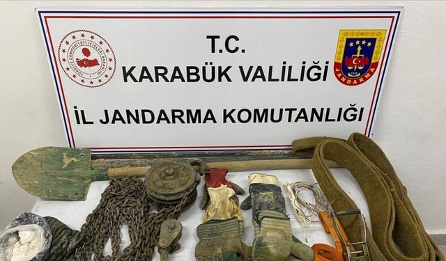 Safranbolu’da kaçak kazı yapan 3 kişi suçüstü yakalandı