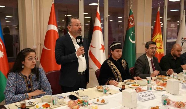 Rektör Kırışık, Türk dünyasından öğrencilerle iftarda buluştu