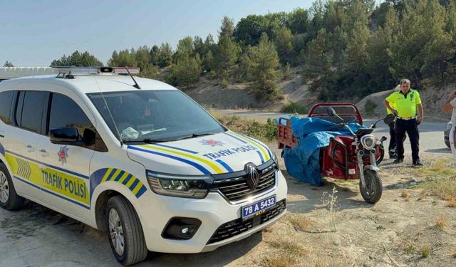Karabük’te 3 tekerlekli motosiklet devrildi: 6 kişi yaralandı