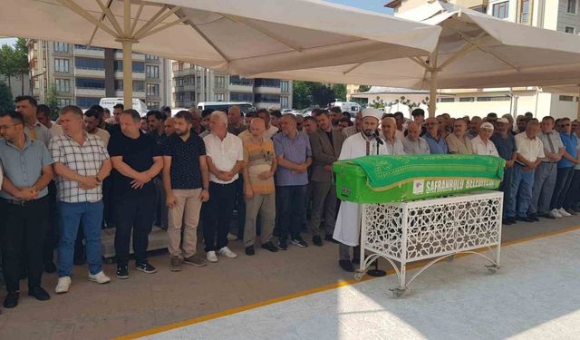 Kazada ölen genç toprağa verildi