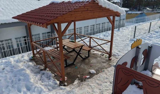 Karabük Belediyesi parklarda denetimleri artırdı