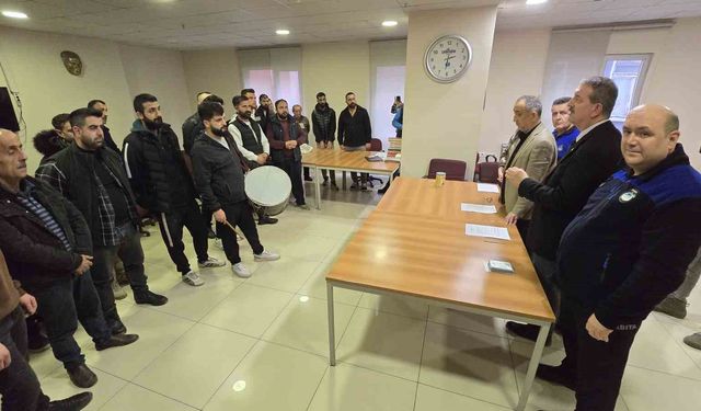 Karabük'te Ramazan geleneği sürüyor: 55 davulcu vatandaşları sahura kaldıracak