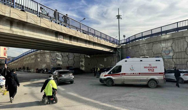 Köprüde can pazarı: Tutunamayınca yere düştü