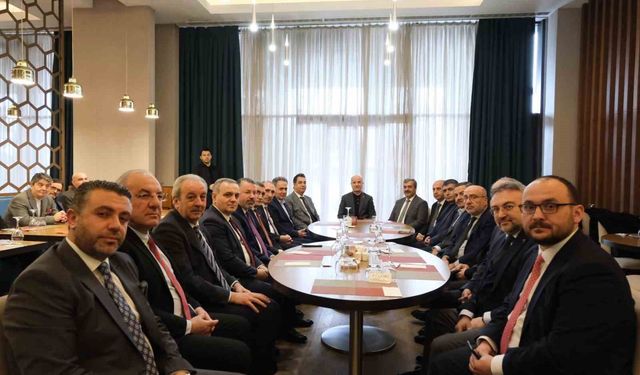 Rektör Kırışık, Sivas'taki yükseköğretim buluşmalarına katıldı