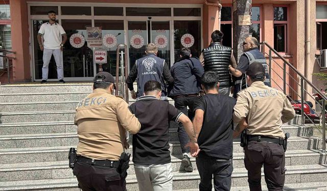 Karabük'teki kavganın nedeni 'yol verme' tartışması çıktı
