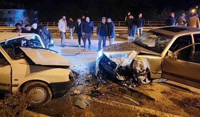 Ters istikametteki alkollü sürücü kazaya yol açtı: 6 yaralı