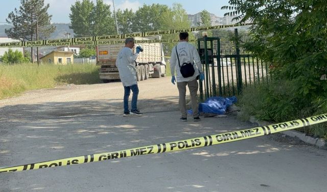 Yangından kurtulmuştu, sokakta ölü bulundu