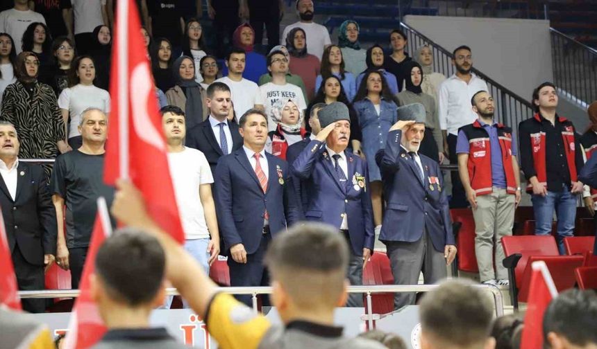 Karabük’te gaziler, öğrenciler ile birlikte spor faaliyetleri yaptı