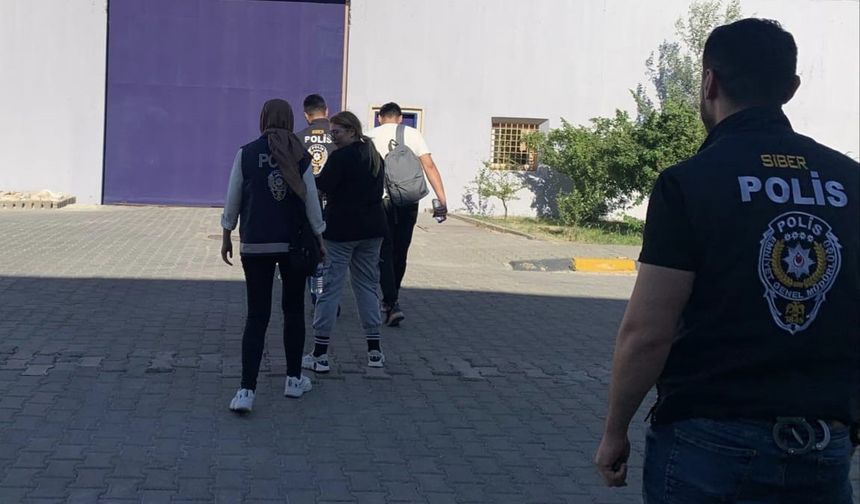 16 kişiyi 10 milyon TL dolandıran 4 kişi tutuklandı