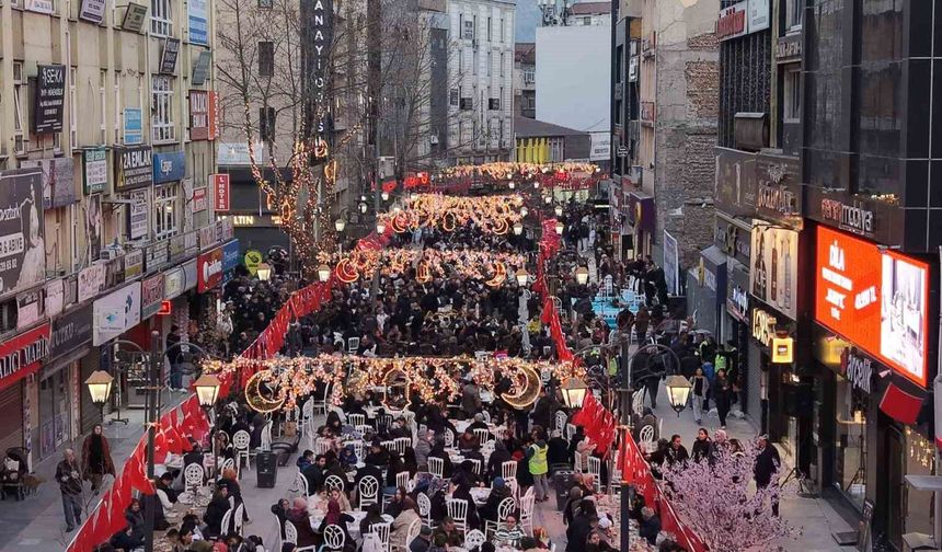 Karabük'te binler aynı sofrada buluştu