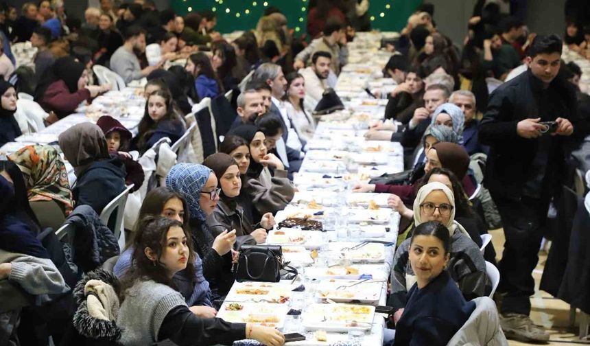 Karabük'te gençler iftar programında buluştu