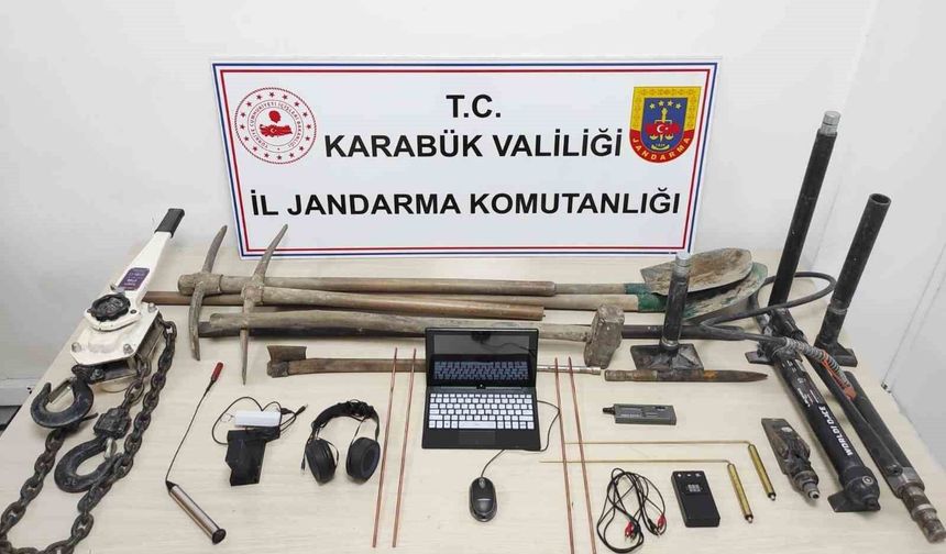 Karabük'te jandarmadan kaçak kazı ve uyuşturucu operasyonu