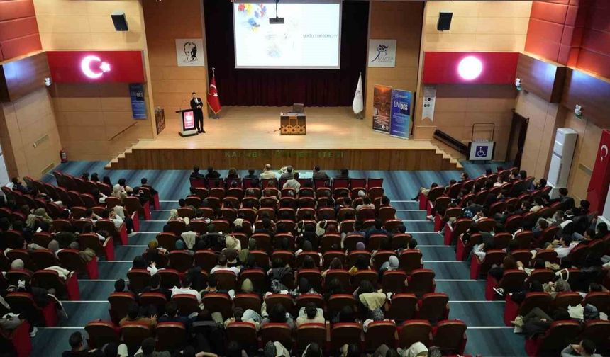 KBÜ'de diş hekimliği öğrencileri sempozyumda buluştu