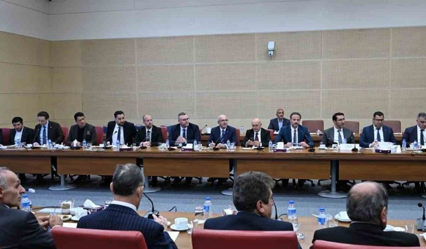 İnşaat sektörünün geleceği Ankara'da masaya yatırıldı