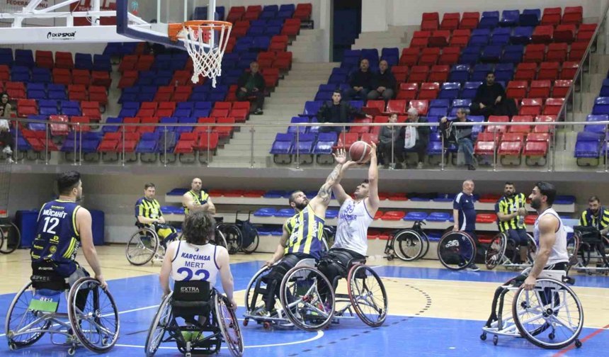 Karabük Demir Kartal, sahasında Fenerbahçe'ye mağlup oldu