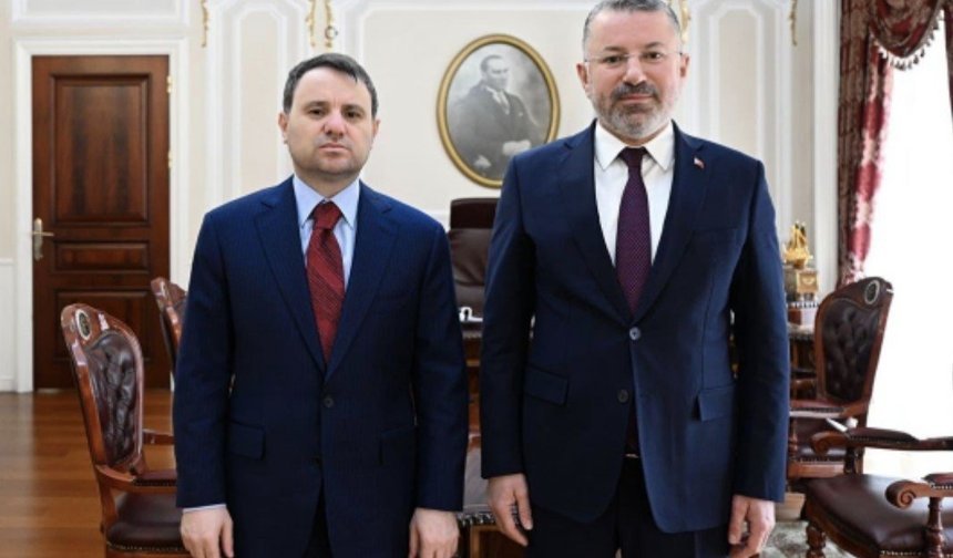 Rektör Kırışık'tan Adalet Bakanı Akın Gürlek'e ziyaret