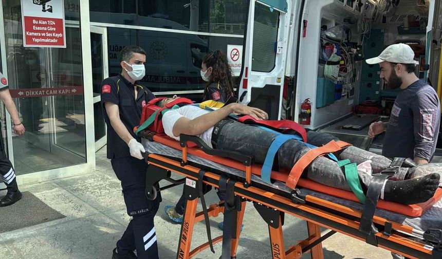İskeleden düşen yabancı uyruklu işçi yaralandı