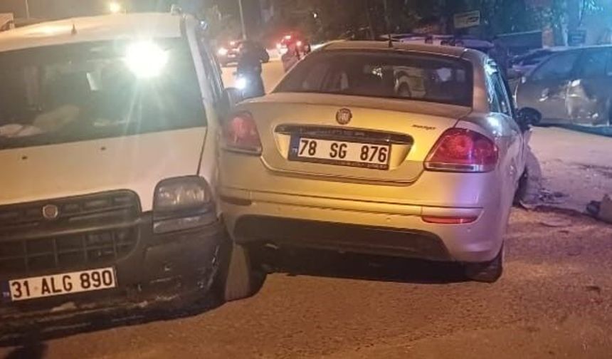 Karabük'te 5 aracın karıştığı zincirleme kazada 2 kişi yaralandı