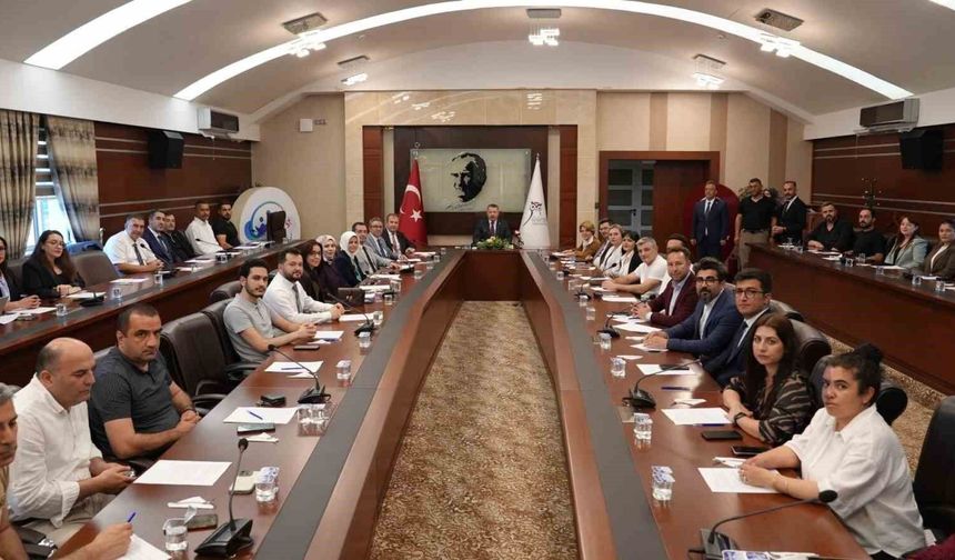 KBÜ'de Sosyalfest'e emek veren akademik ve idari personel onurlandırıldı
