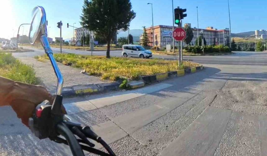 Feci kazaların yaşandığı kavşakta kırmızı ışık ihlali kamerada