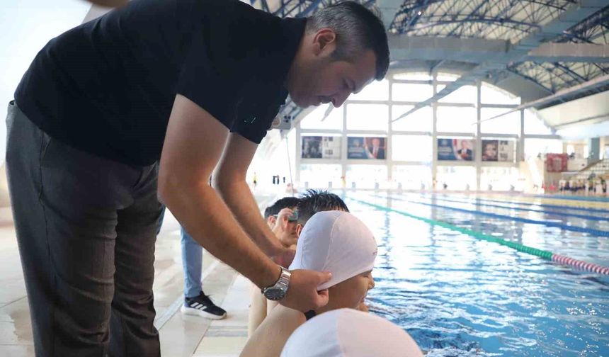 Karabük'te 'Yüzme Bilmeyen Kalmasın' projesi başladı