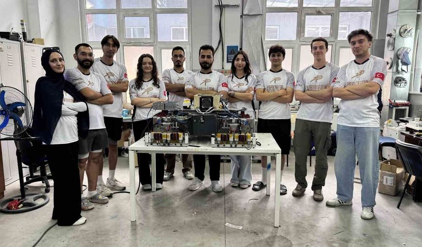 Mühendislik öğrencileri geliştirdikleri Hyperloop aracıyla TEKNOFEST'te birinciliği hedefliyor