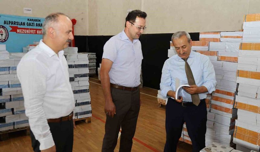 Karabük'te 352 bin ücretsiz ders kitabı dağıtımı başladı