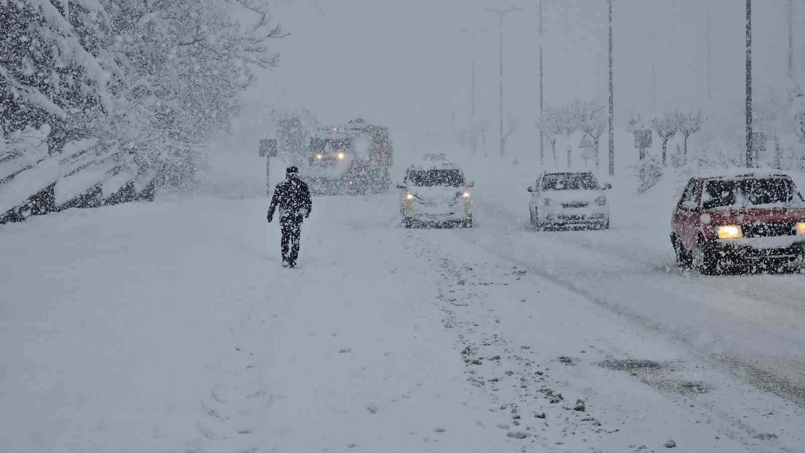 Karabük'te kar tatili uzadı