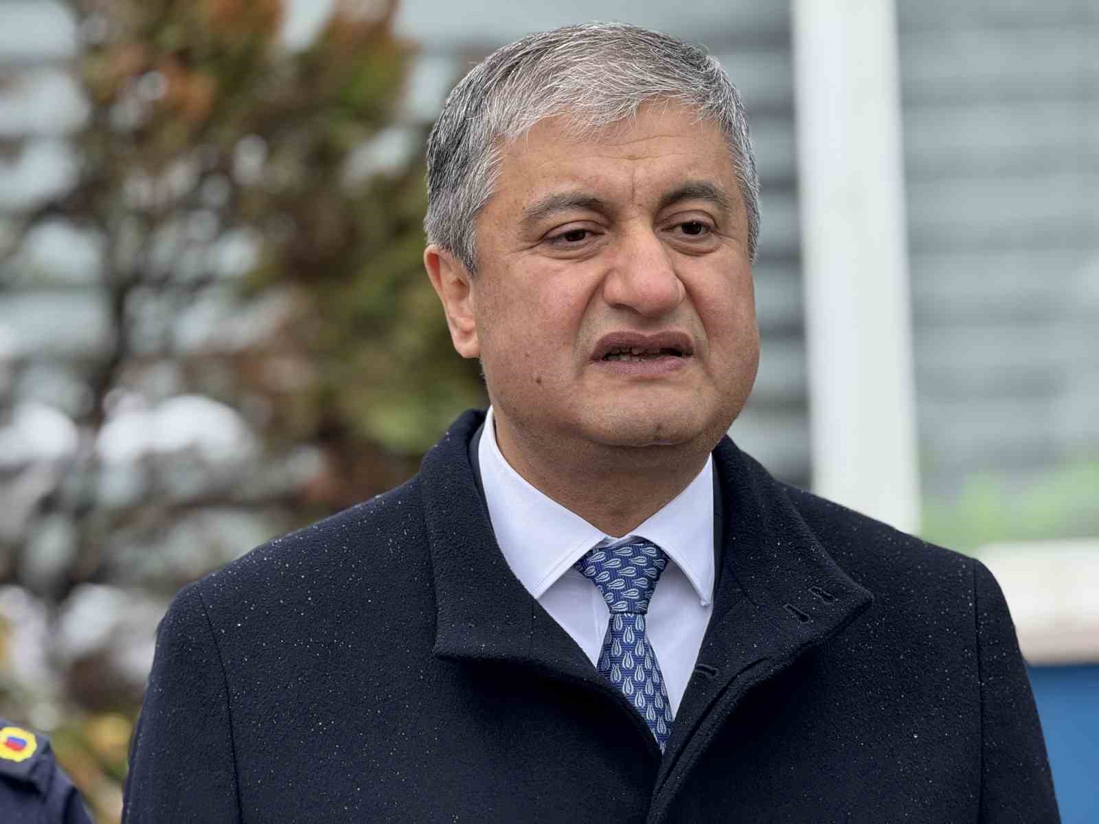 Vali Yavuz'dan don ve buzlanma uyarısı: 'Bu gece en soğuk geceyi yaşayacağız'