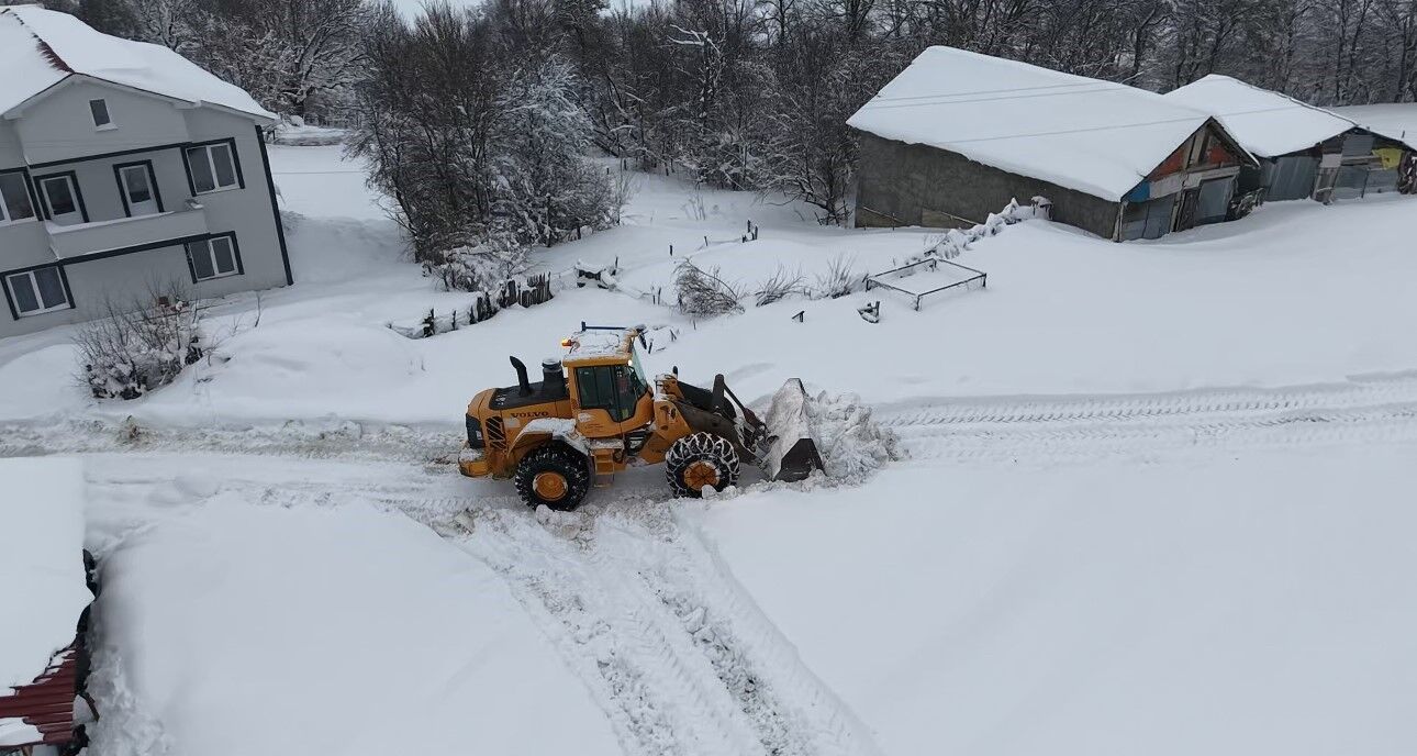 Karabük'te kapalı 123 köy yolu ulaşıma açıldı