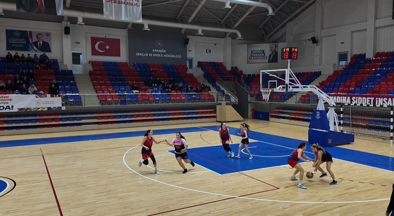 Karabük'te Okul Sporları Gençler Basketbol Grup Müsabakaları başladı