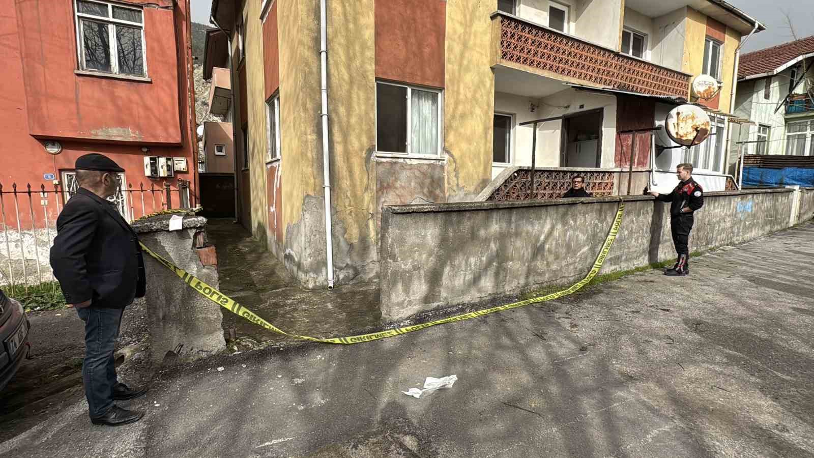 Karabük'te soba faciası: Karbonmonoksitten etkilenen çift hastaneye kaldırıldı