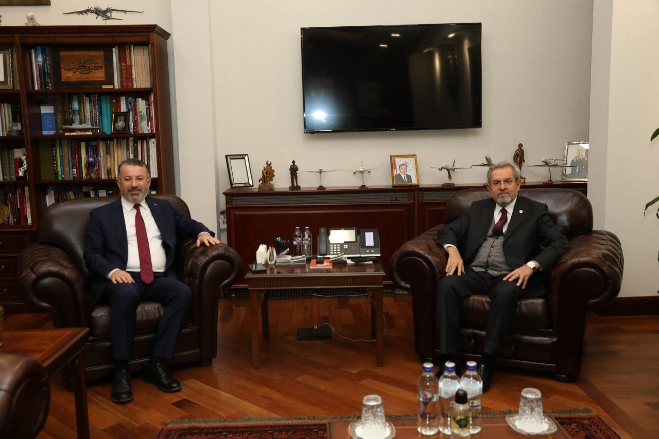 Rektör Kırışık'tan Ankara Üniversitesi Rektörü Ünüvar'a ziyaret