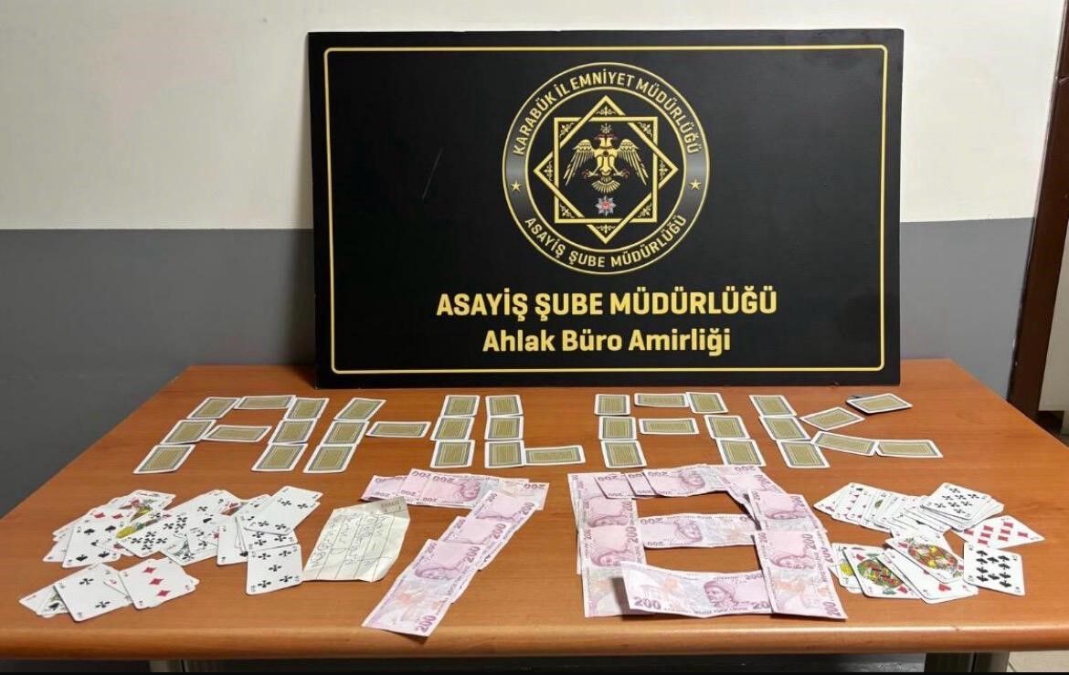 Asayiş uygulamalarında ruhsatsız silahlar, kesici aletler ve uyuşturucu maddeler ele geçirildi